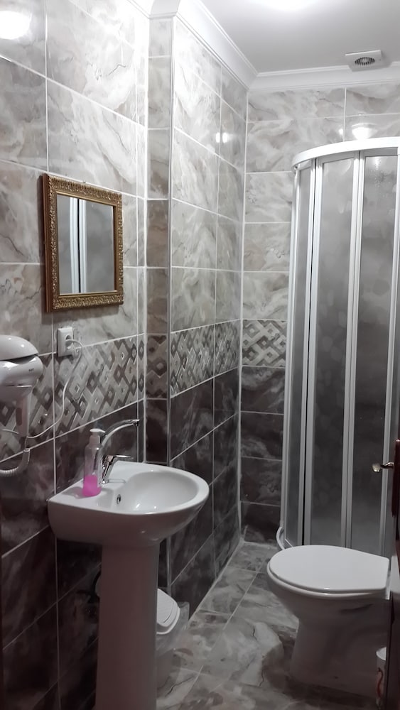 Kule Hotel 42/49