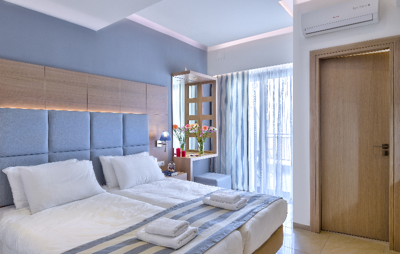 Leonidas Hotel & Apartments 22/63