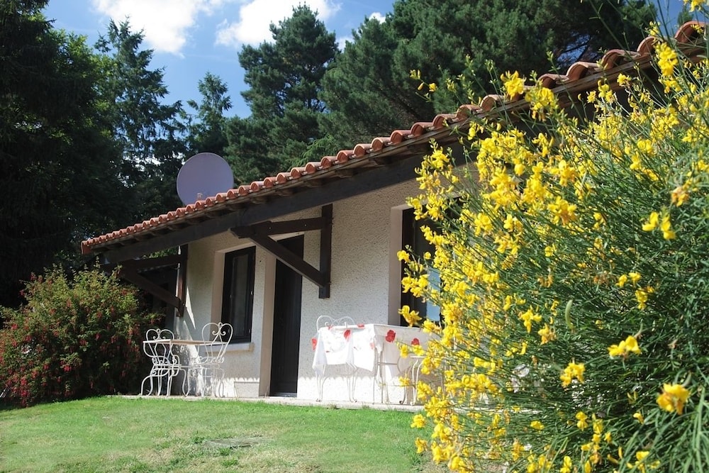 HOTEL LA CHAUMIERE 47/56