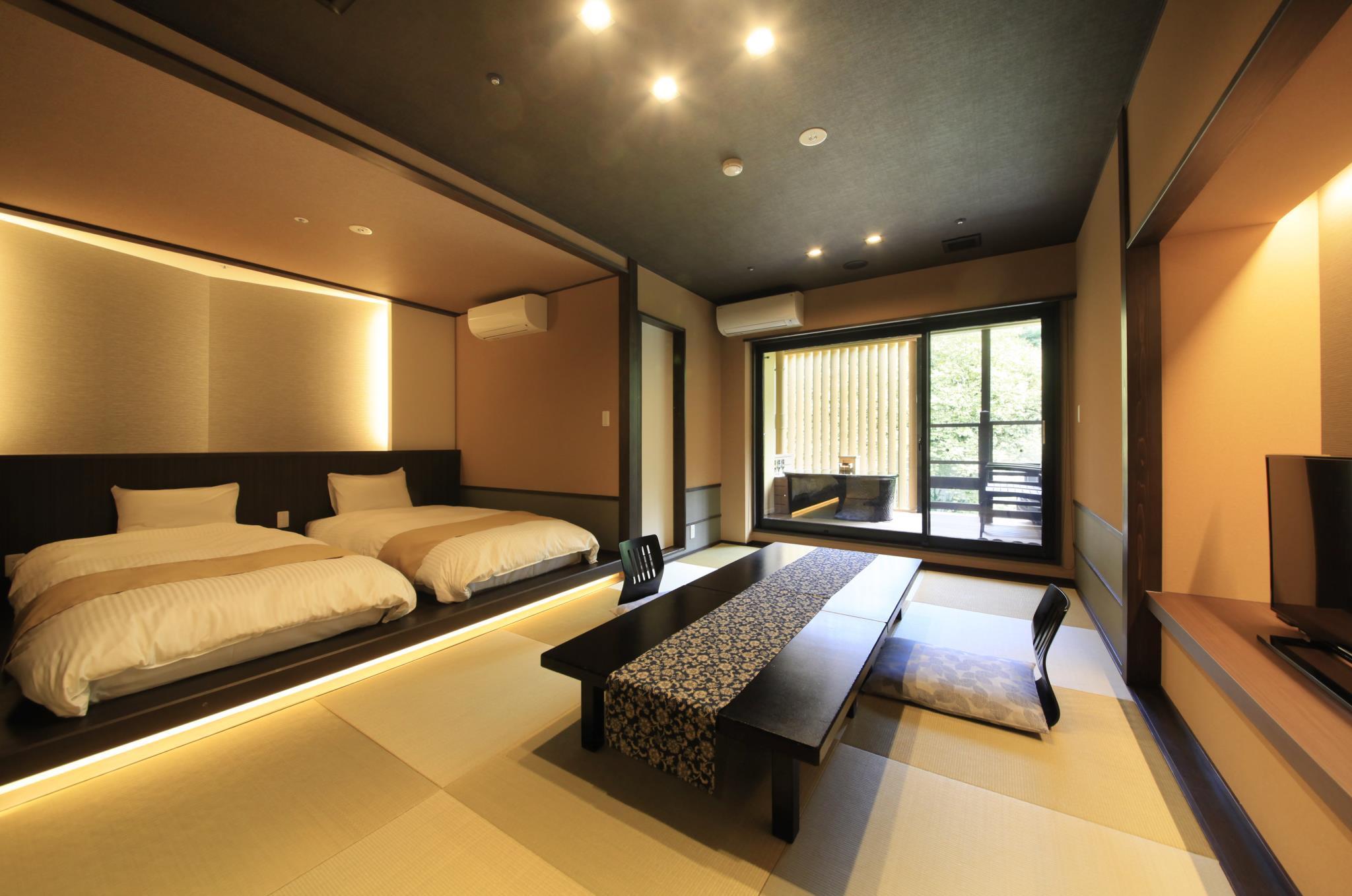 Japanese Western, Outdoor Bath