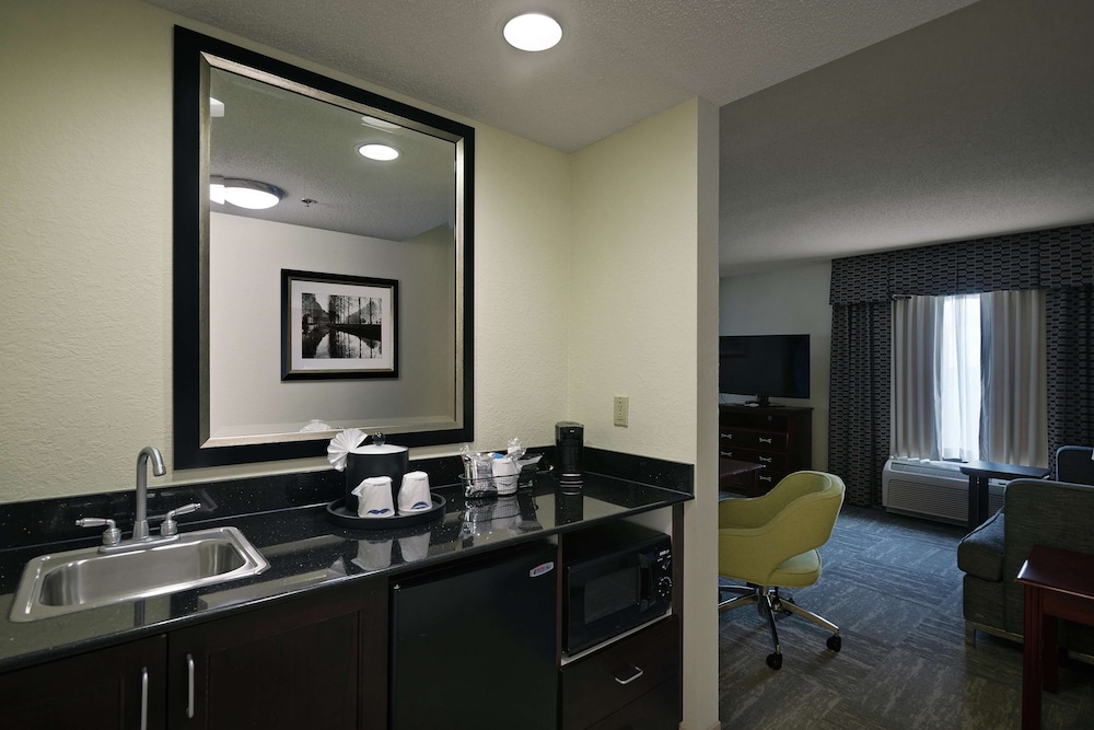 Hampton Inn & Suites Millington 58/59