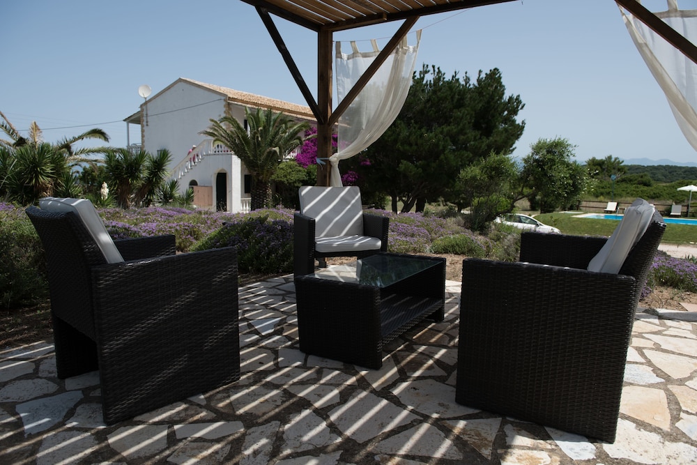 Elli Beach Apartments and Studios 25/50