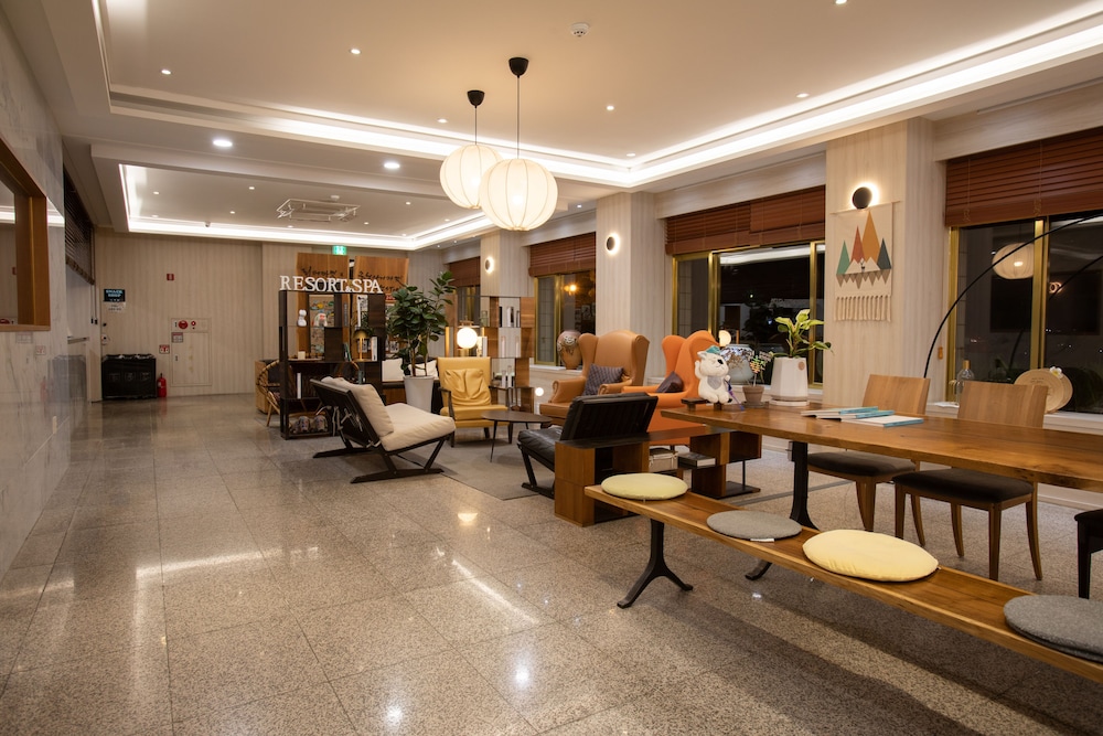 Dukgu Oncheon Resort Hotel 46/50