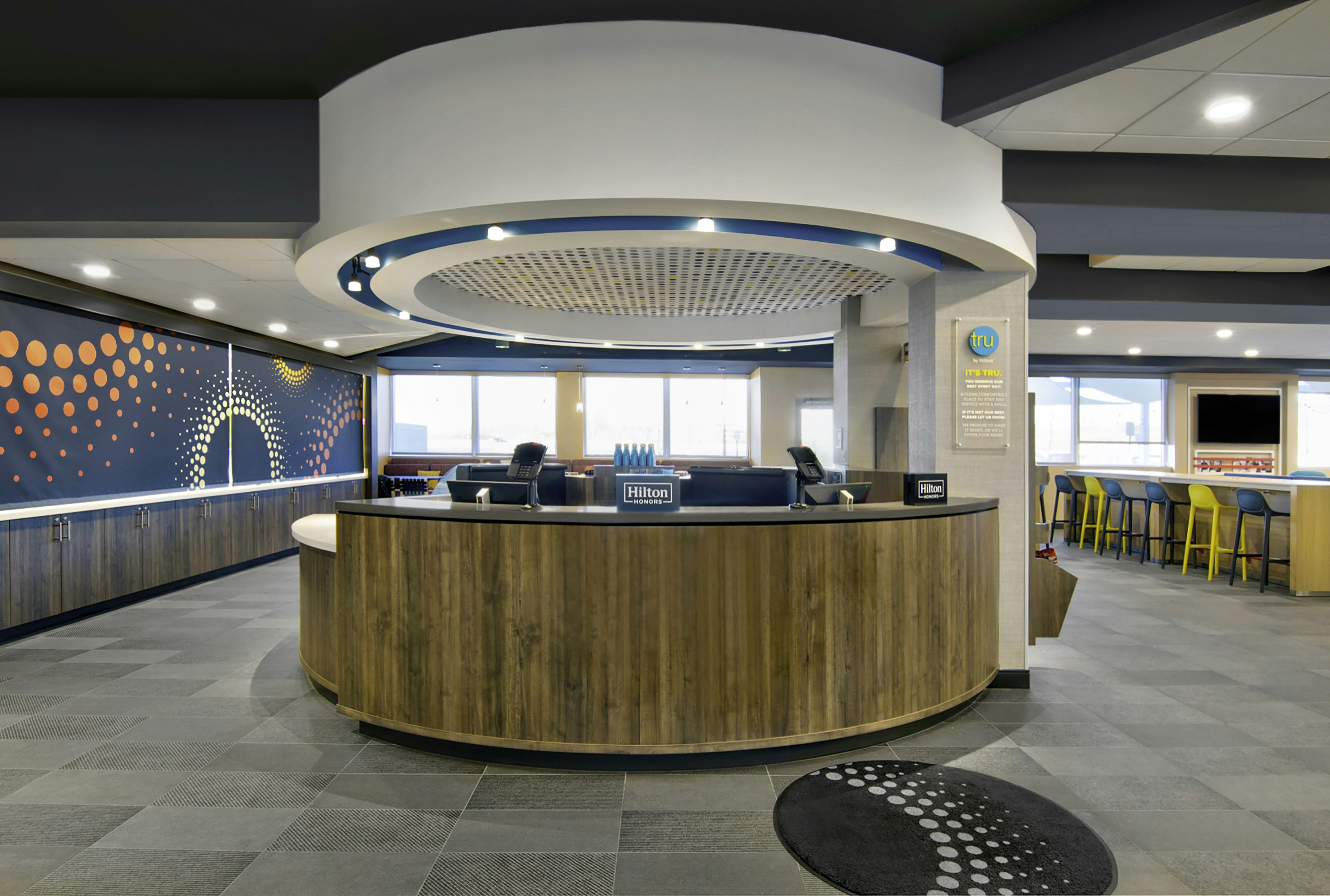 Tru By Hilton Ashburn One Loudoun, Va 9/53