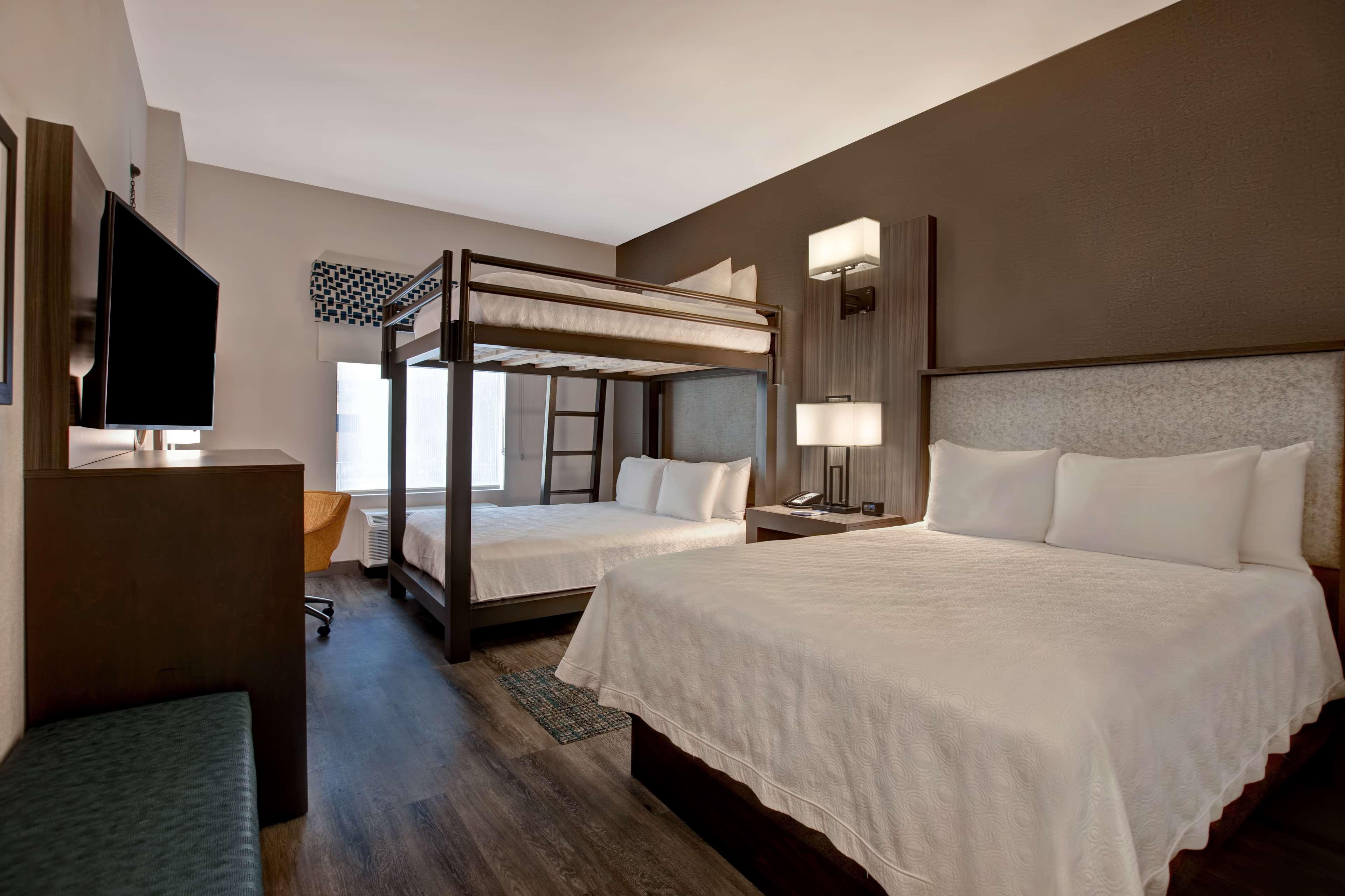 ROOM, BUNK BED, QUEEN BED