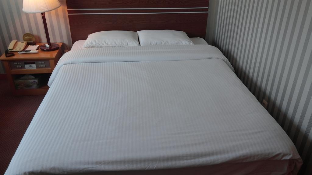 Prime Tourist Hotel 38/56