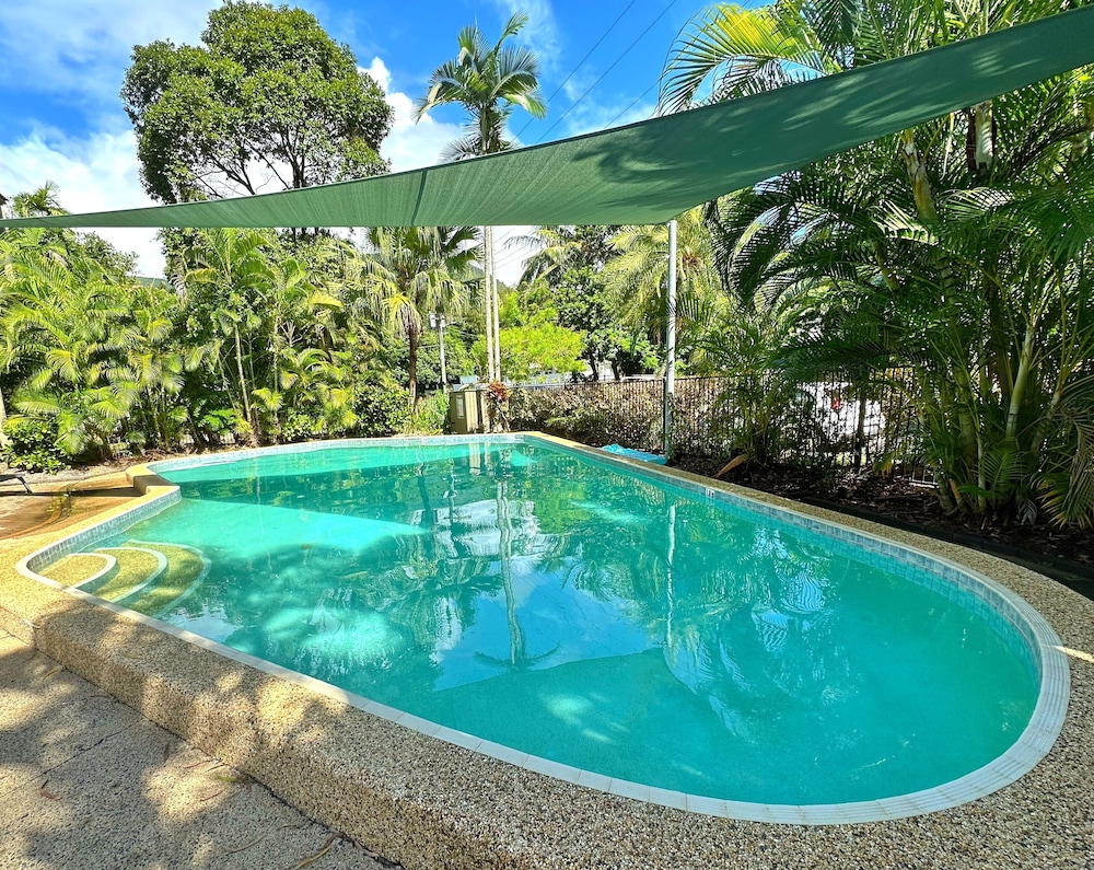 The Reef Retreat 40/63