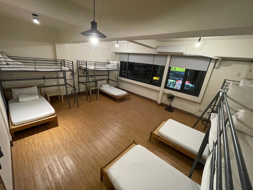 Chiayi Petite Hostel 27/35
