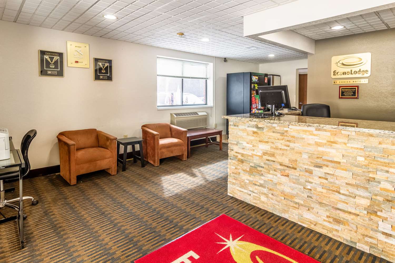 Econo Lodge Cadillac, MI 30/40