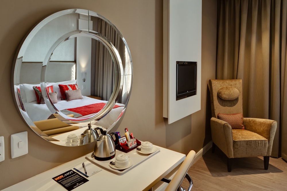 Protea Hotel Breakwater Lodge 65/79