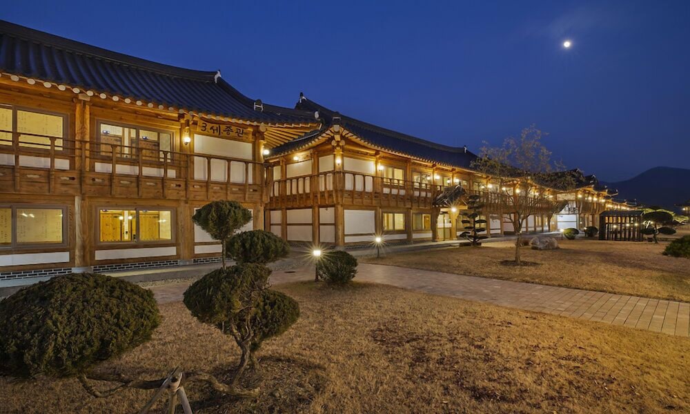 Wangyijimil Hanok Hotel 42/46