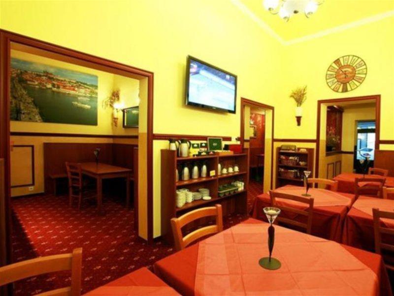 Old Prague Hotel 23/26