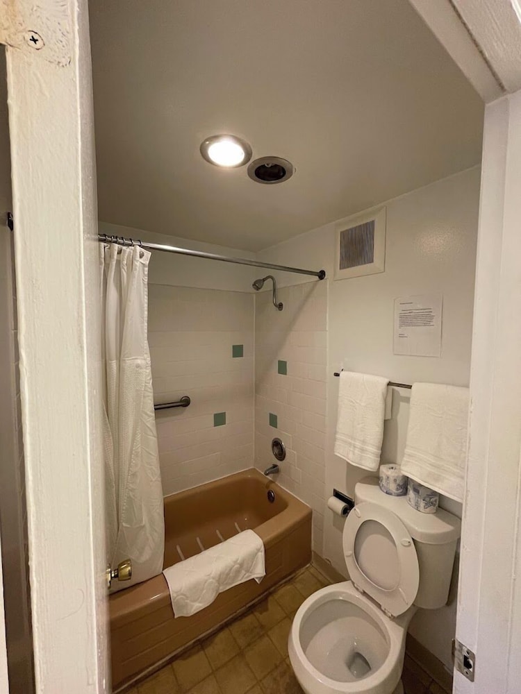 Travel Inn Lewiston 7/8