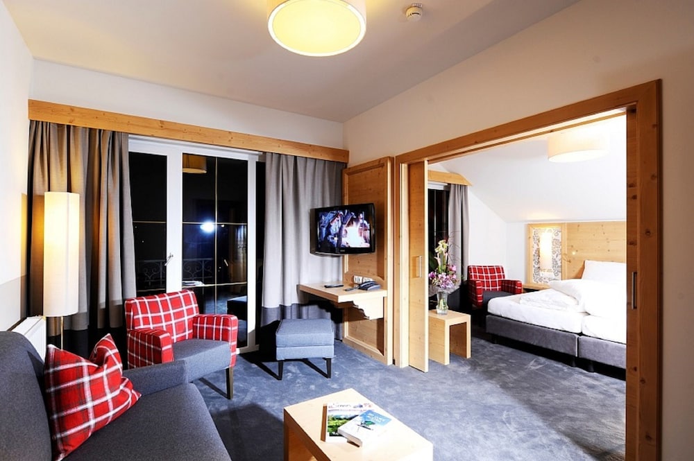 GASTHOF FELDWEBEL HOTEL 12/33