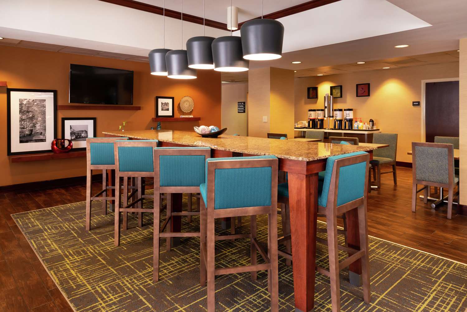 restaurant cafeteria