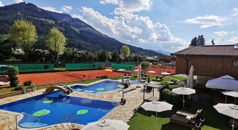 Vital & Sporthotel Brixen 43/50