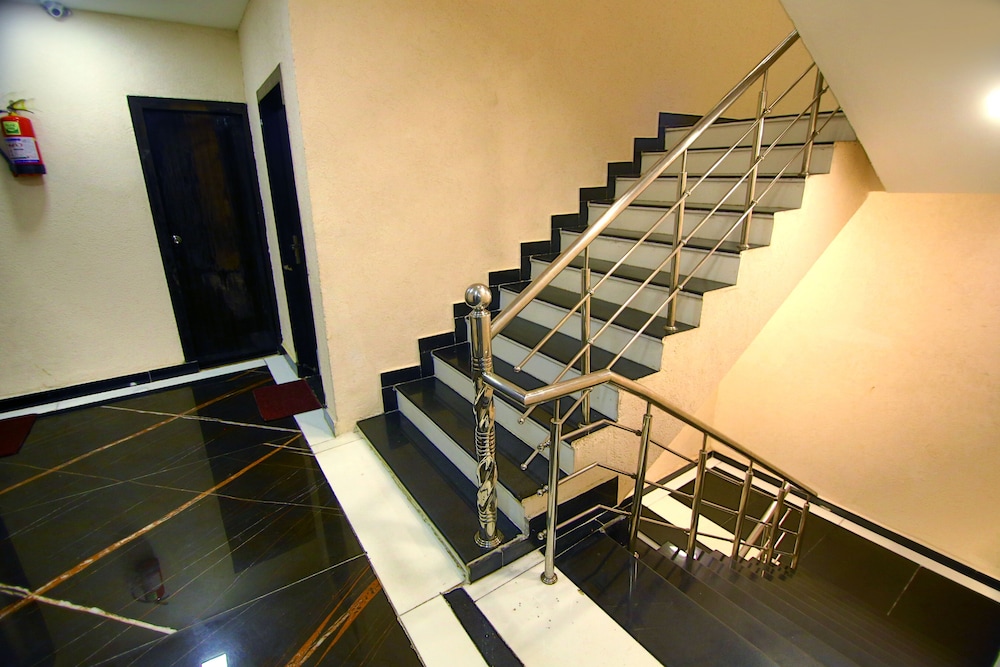Hotel Gharonda 13/22