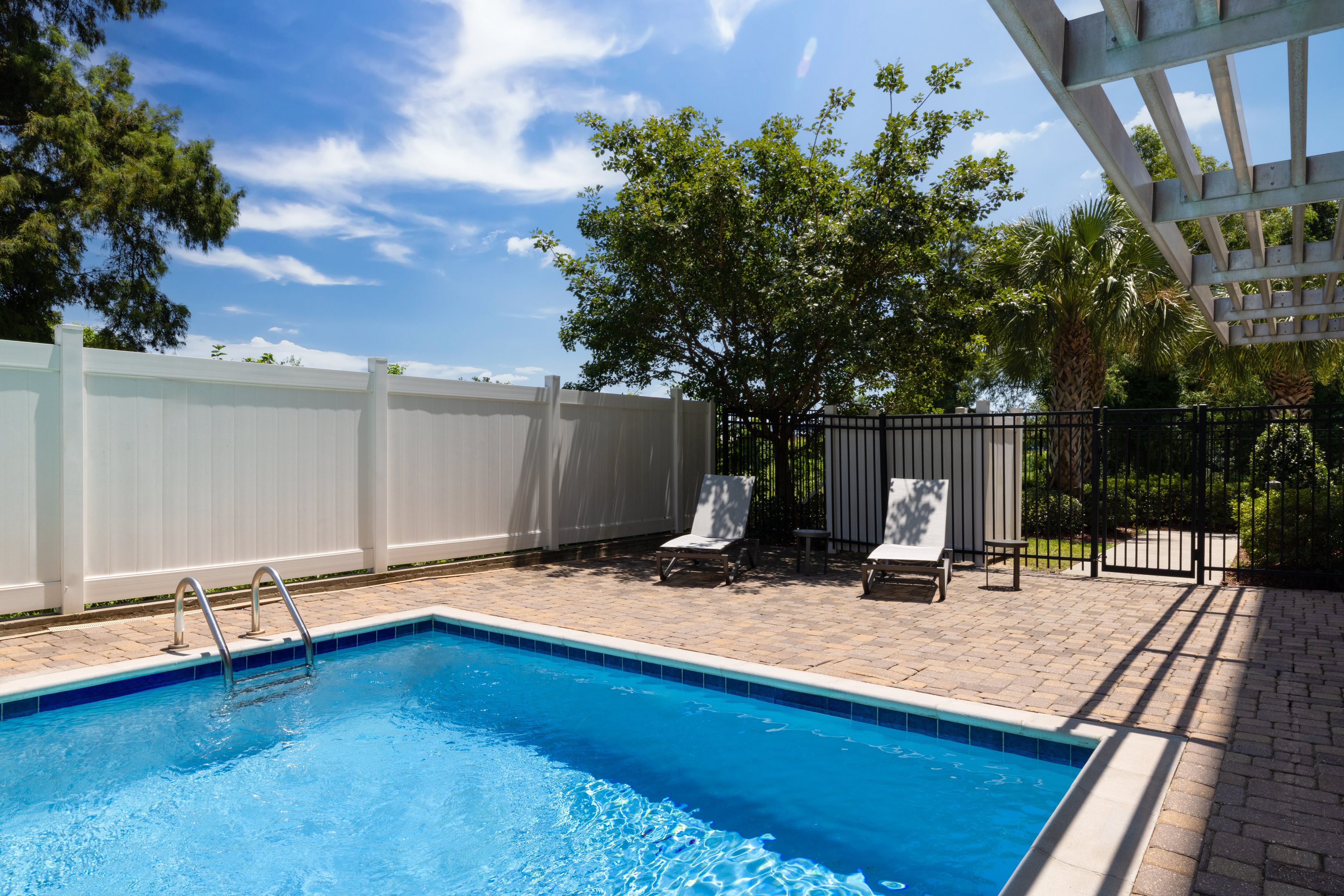 Holiday Inn Express Suites Chalmette New Orleans S 52/53