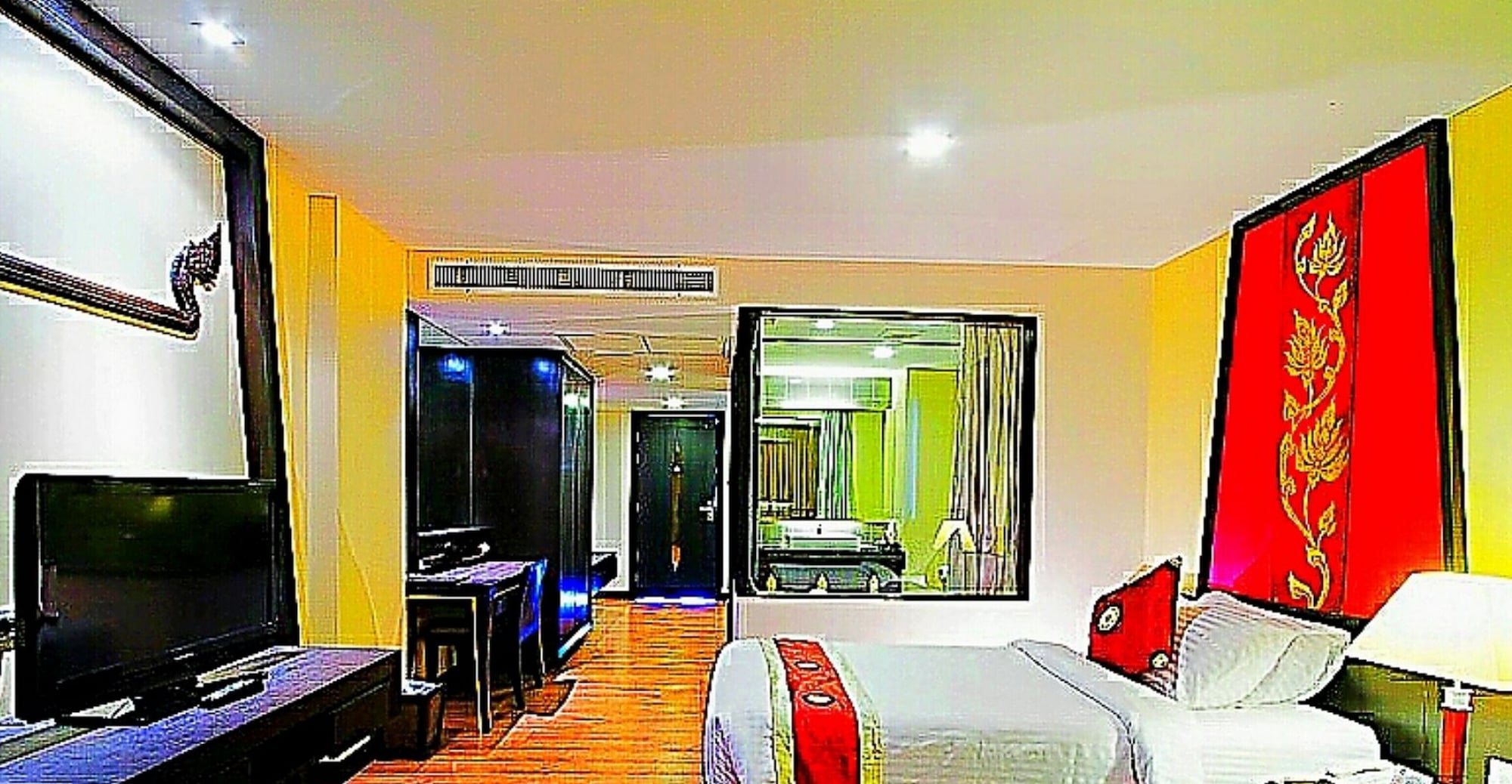 DELUXE, KING BED, SEA VIEW