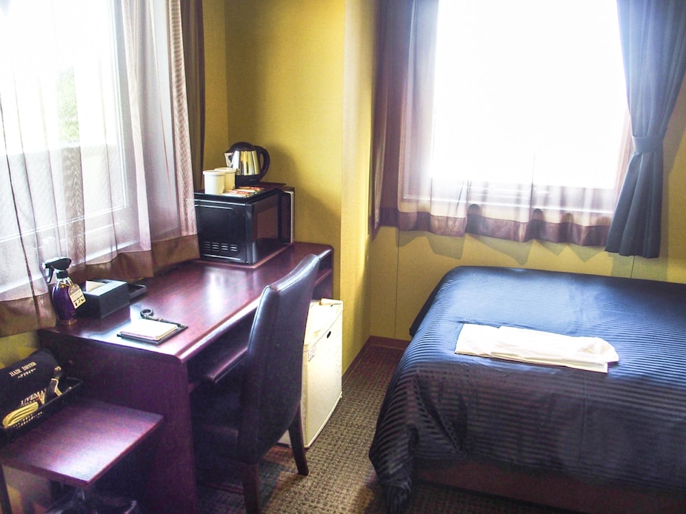 Hotel Livemax Fukuyama Ekimae 24/28