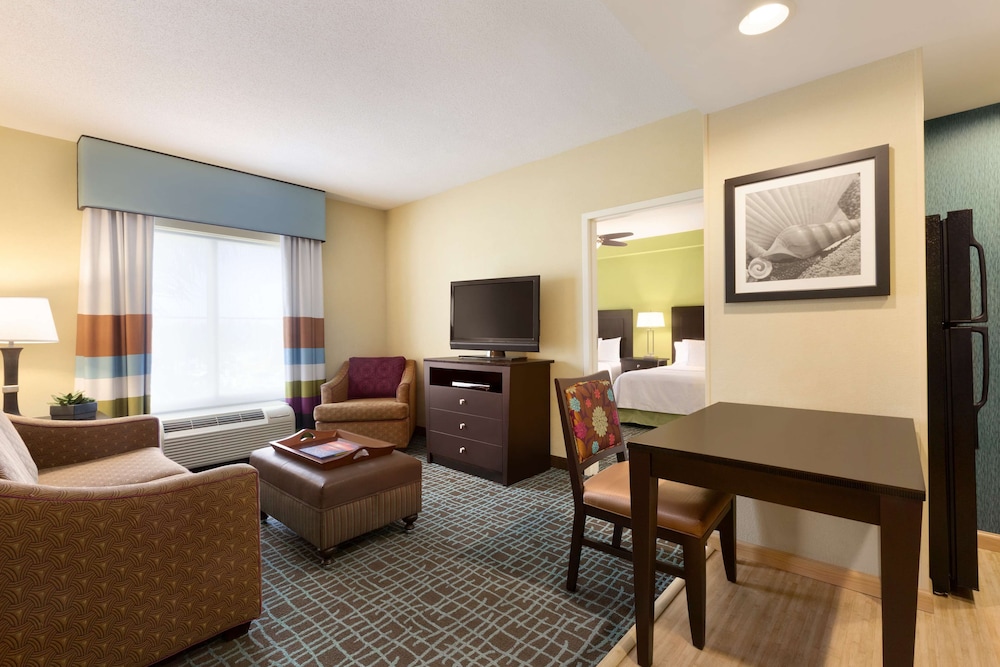 Homewood Suites by Hilton Fort Myers Airport/FGCU 25/47