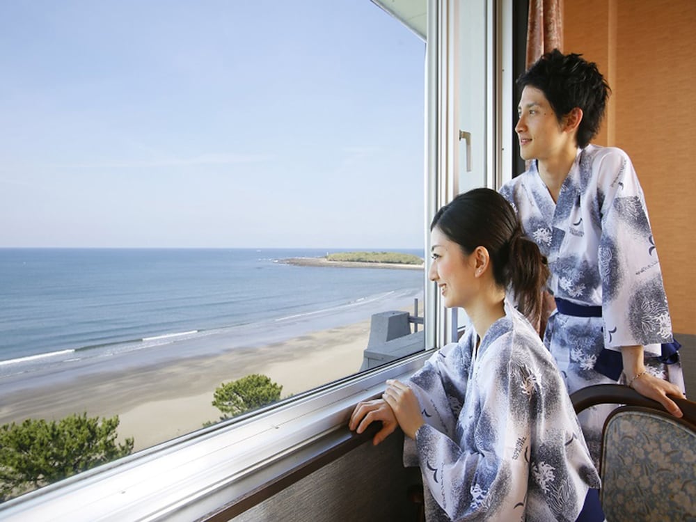 AOSHIMA GRAND HOTEL 44/49