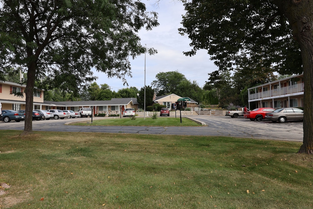 Golden Key Motel 10/13