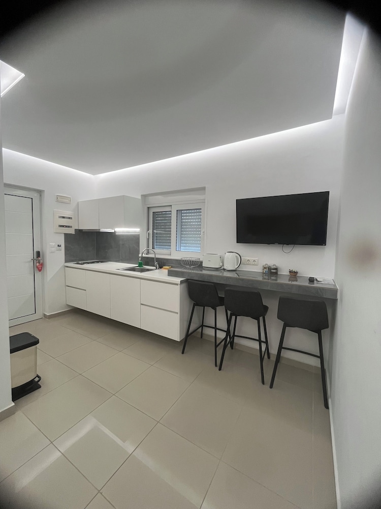 Aestas Apts 38/50