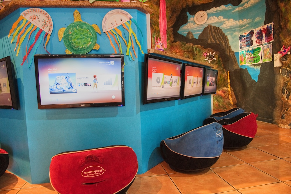 Turtle Beach Resort 50/62
