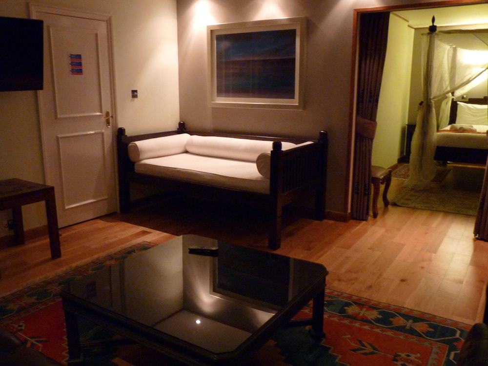 Amsterdam Hotel 30/70
