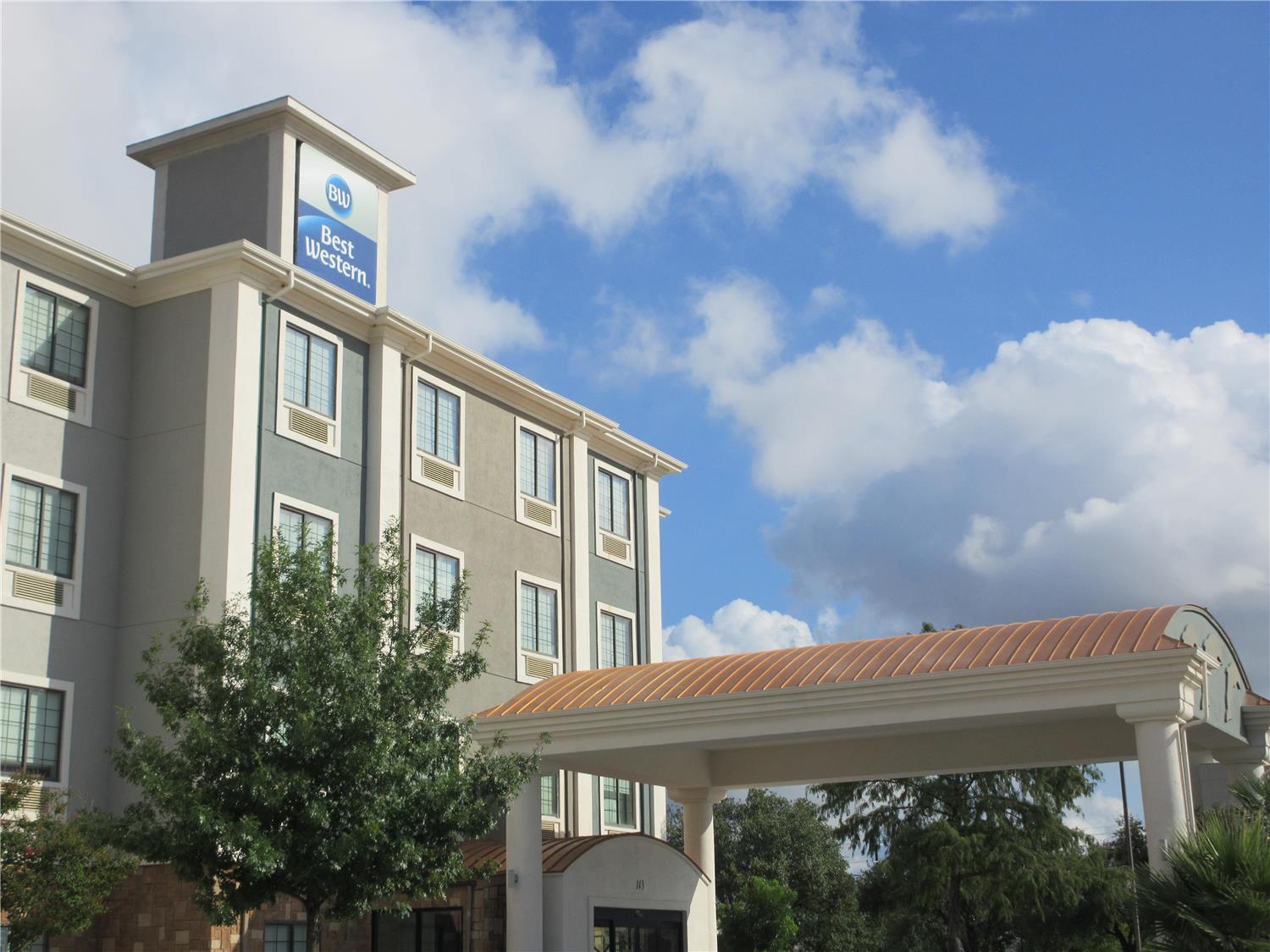 Best Western Sea World/Lackland AFB NW Hotel Suites 2/50