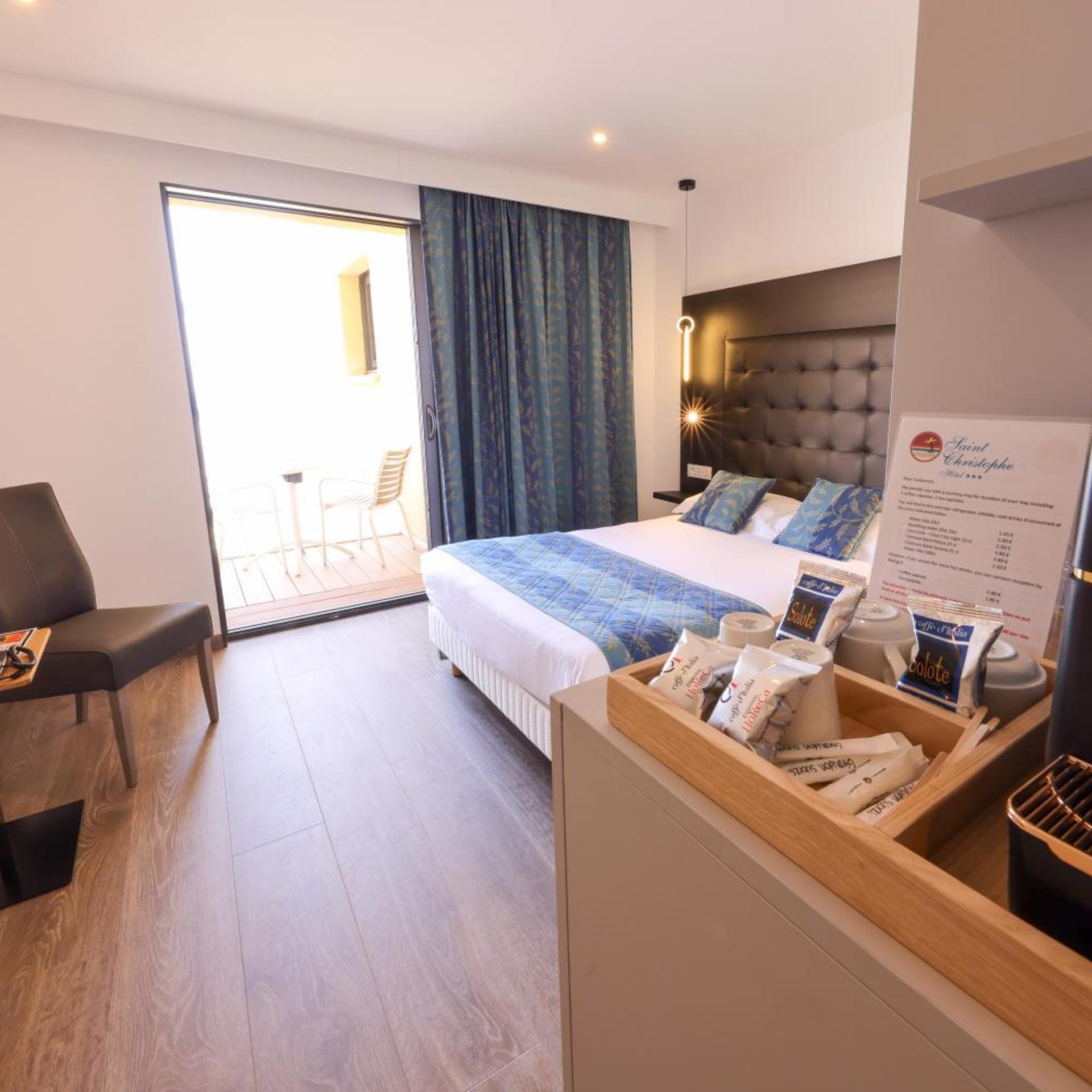 Superior, Double Bed, Sea Front, Sea View، Hotel Saint Christophe Calvi (ex Saint Christophe Corsica) 6/10