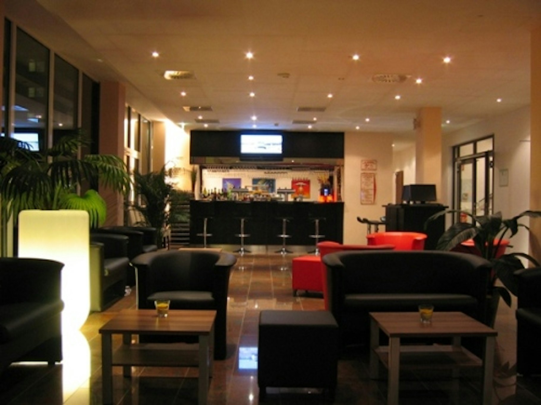 Grand Hotel Dream Frankfurt City 8/19