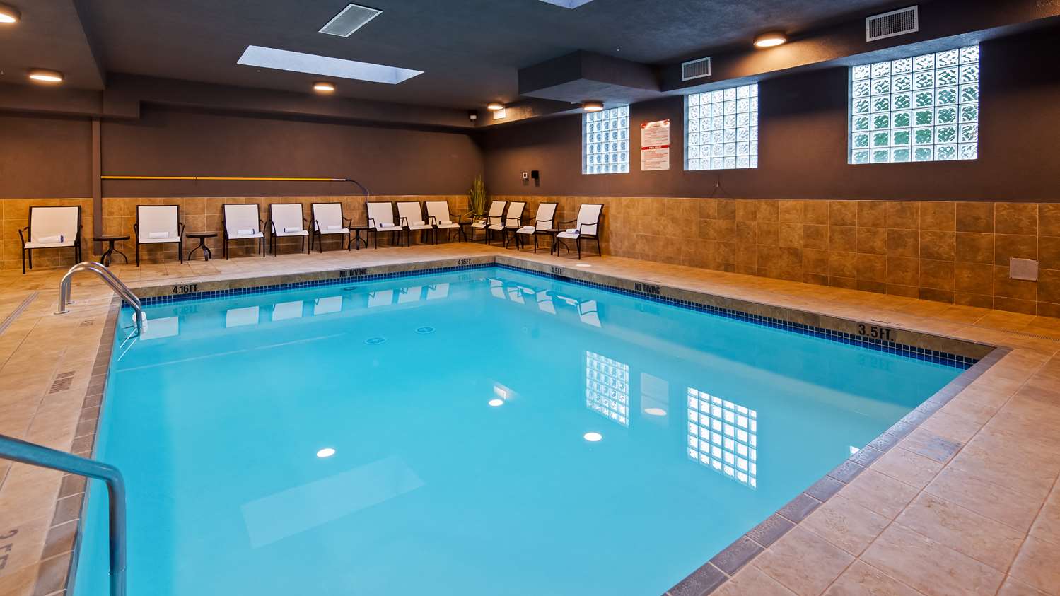 Best Western King George Inn and Suites 38/60