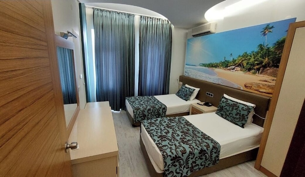 Ark Suite Hotel 4/36