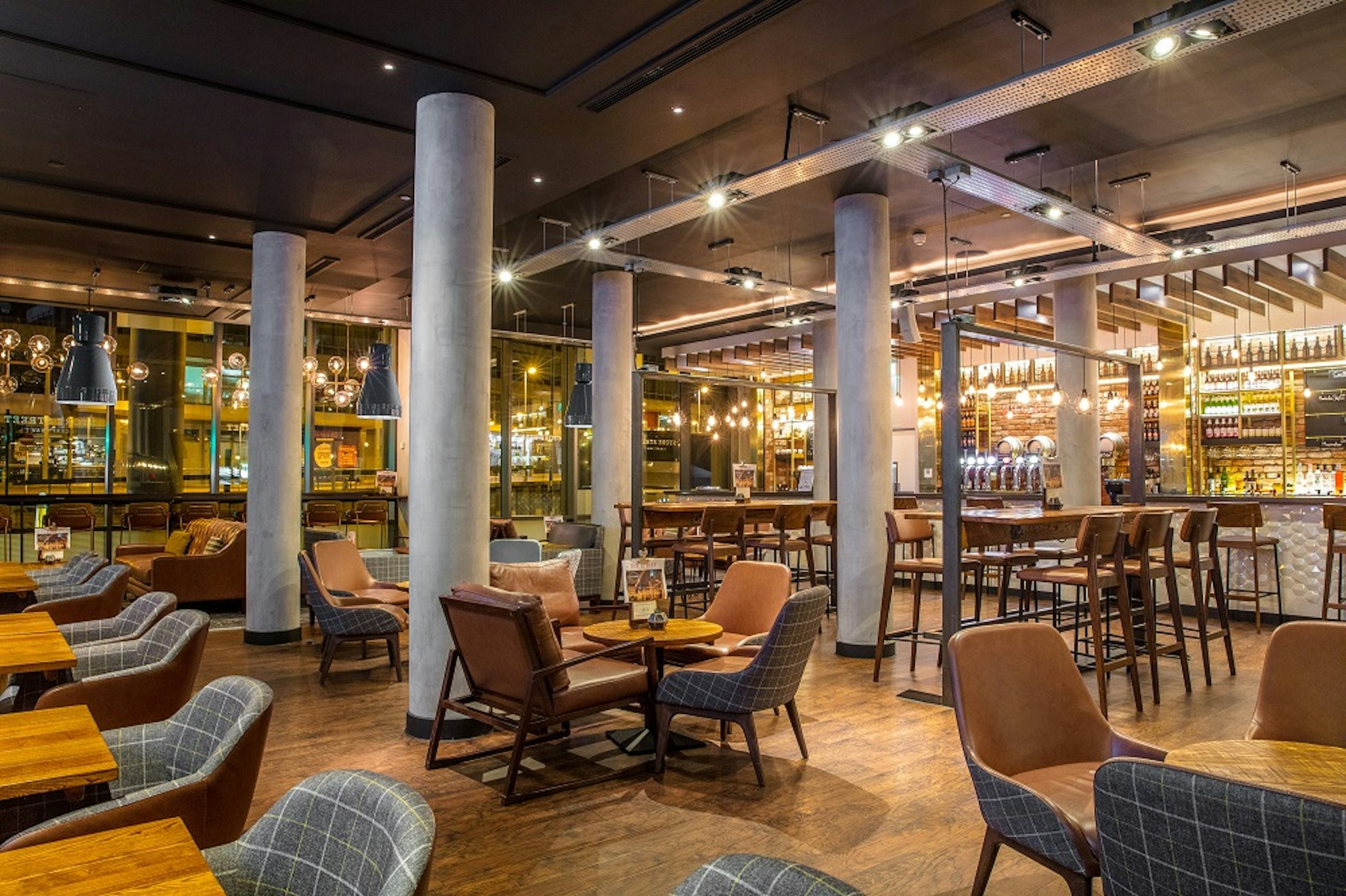 DoubleTree by Hilton Manchester - Piccadilly 33/51