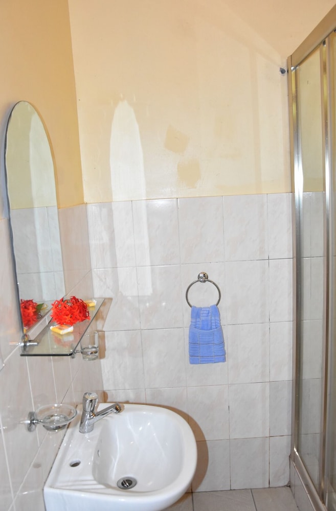 Reef Holiday Apartments Hotel Mahe Island 55/60