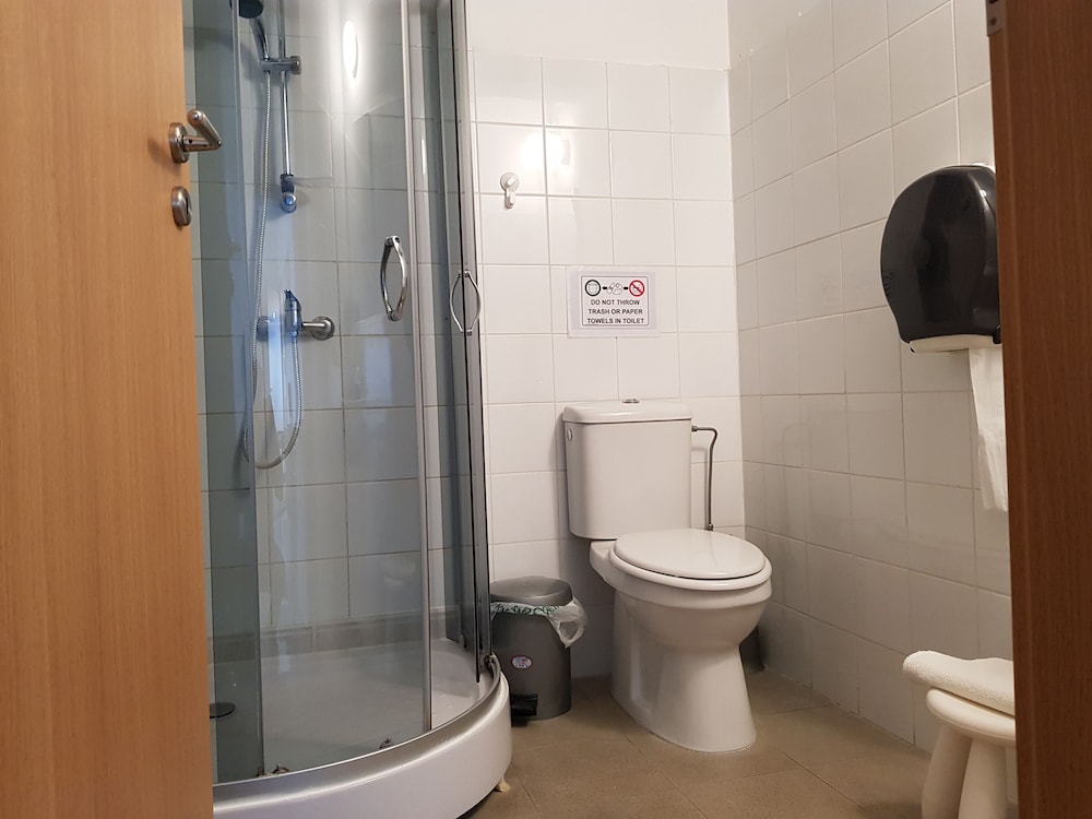 Valentinos Apartments 46/47