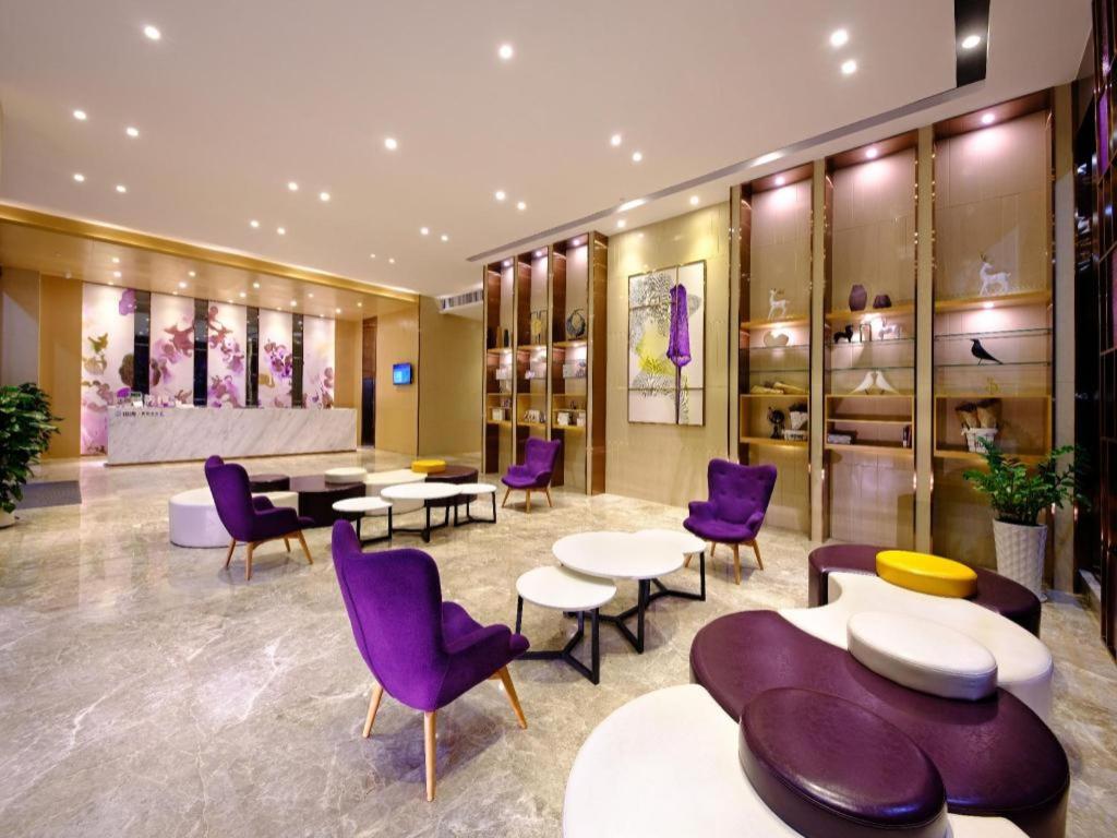 Lavande Hotel (Jiahe Wanggang Metro Station) 39/47