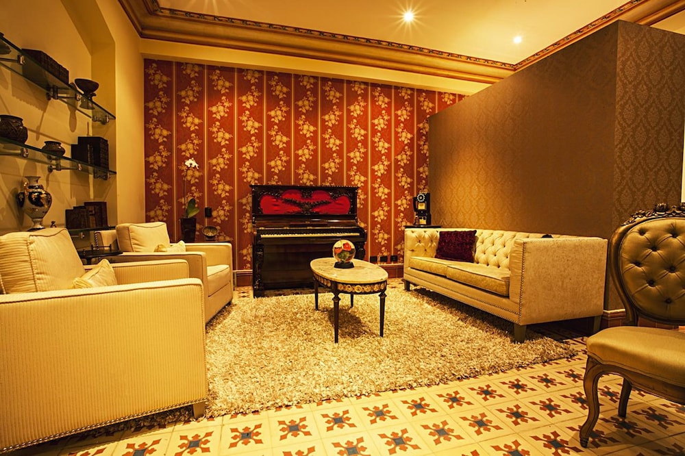 THE ORCHIDS HOTEL 21/27
