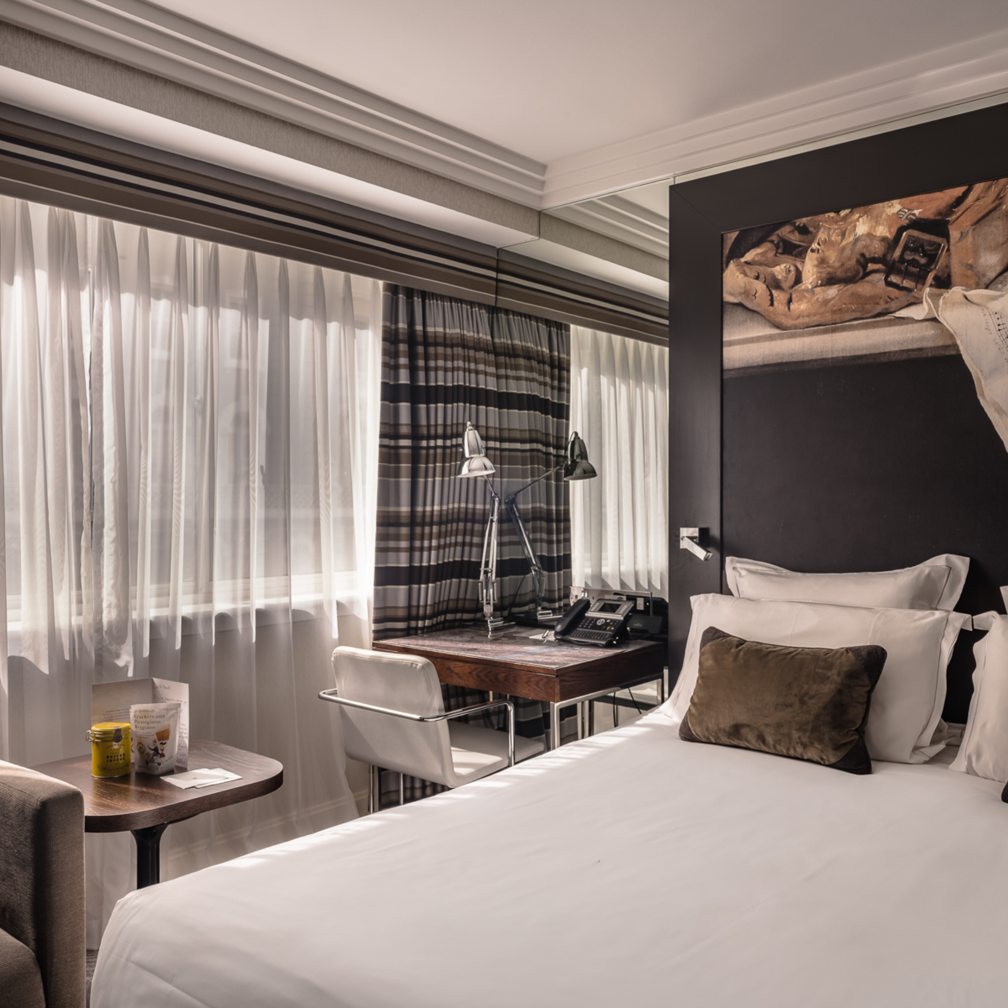 Deluxe, Double Bed