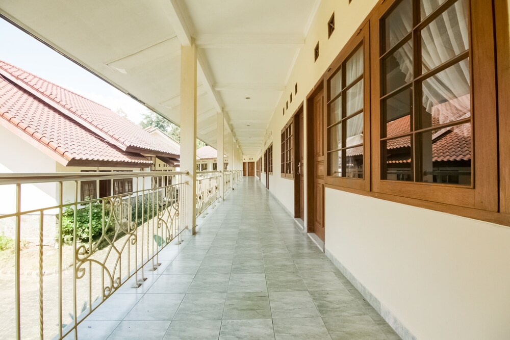 OYO 3335 Wisma Langen Werdhasih 26/28