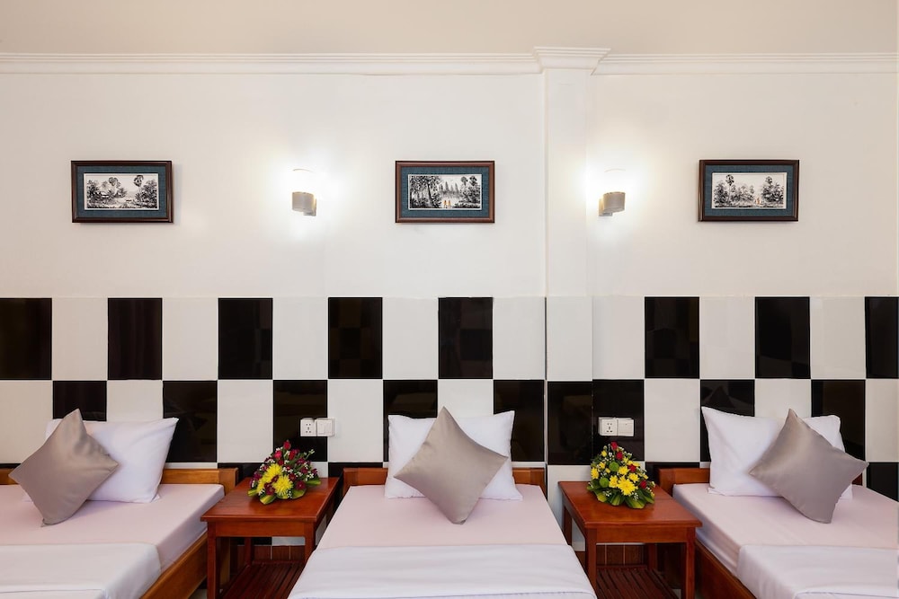 Botoum Hostel 22/33