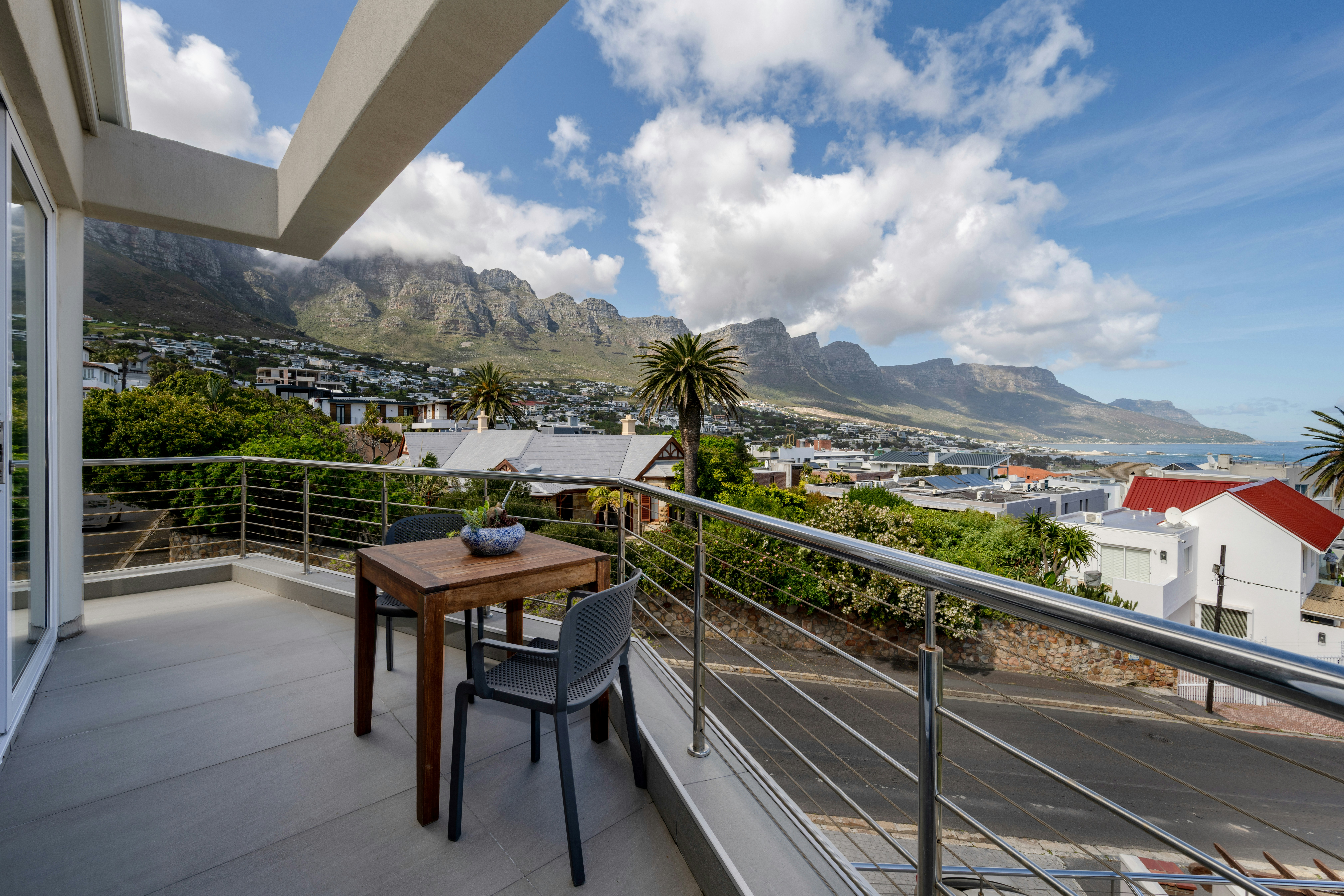 Camps Bay Retreat 51/64