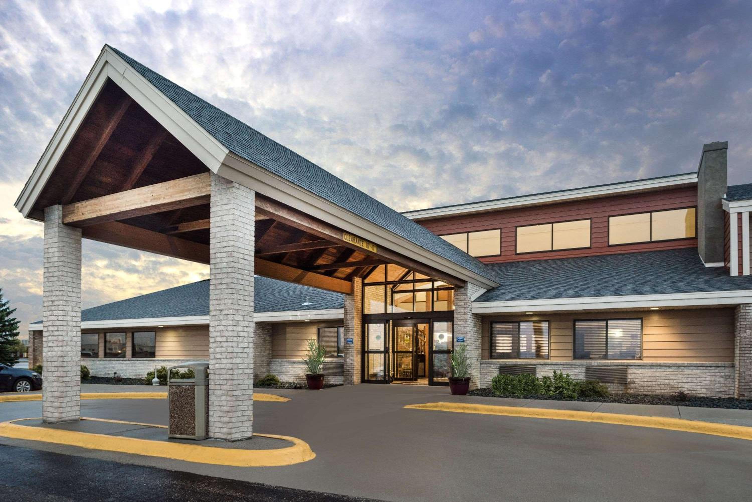 Americinn By Wyndham Wahpeton 1/24