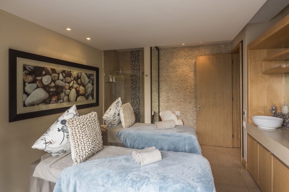 No. 5 Boutique Art Hotel 23/48
