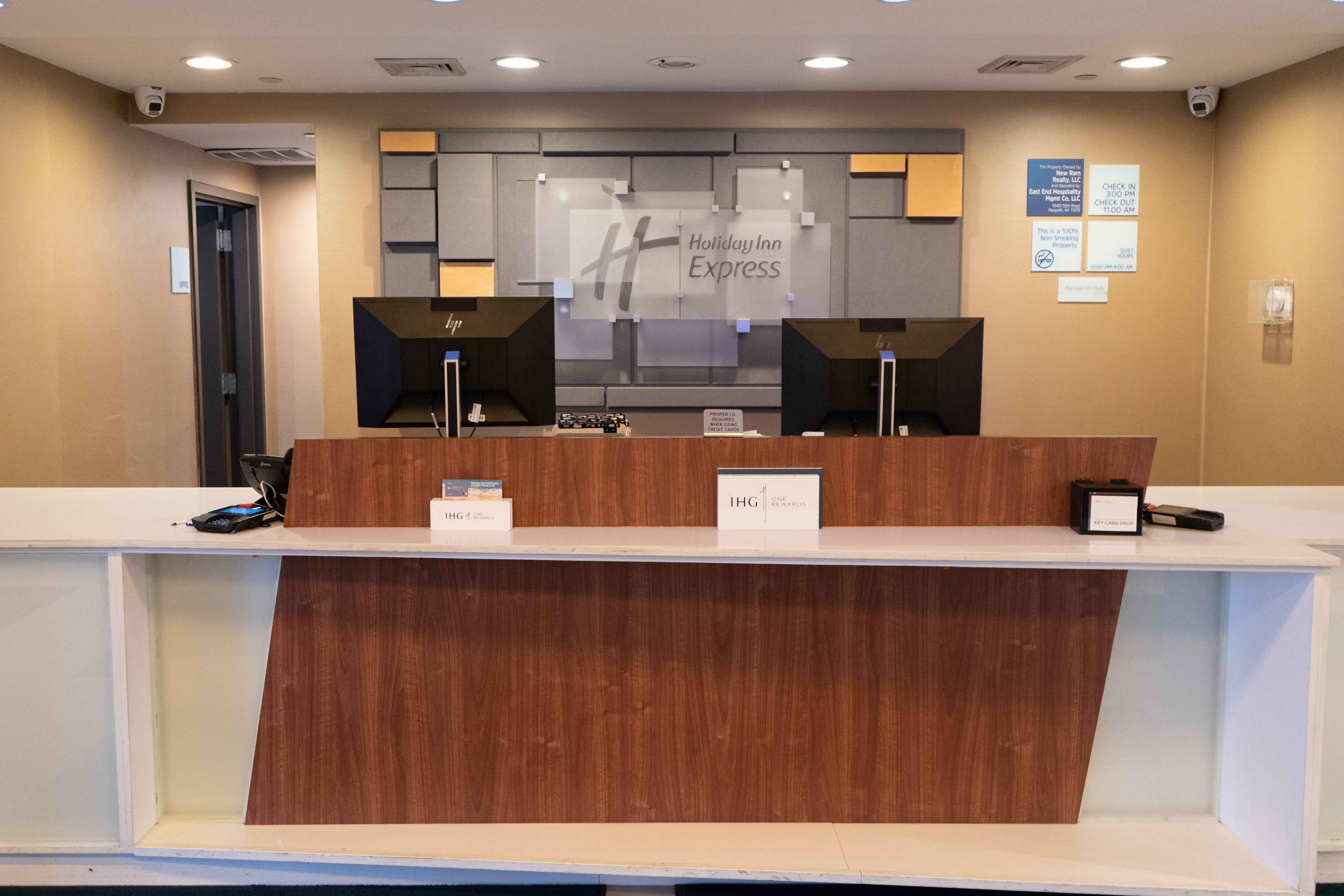 Holiday Inn Express Queens - Maspeth 3/65