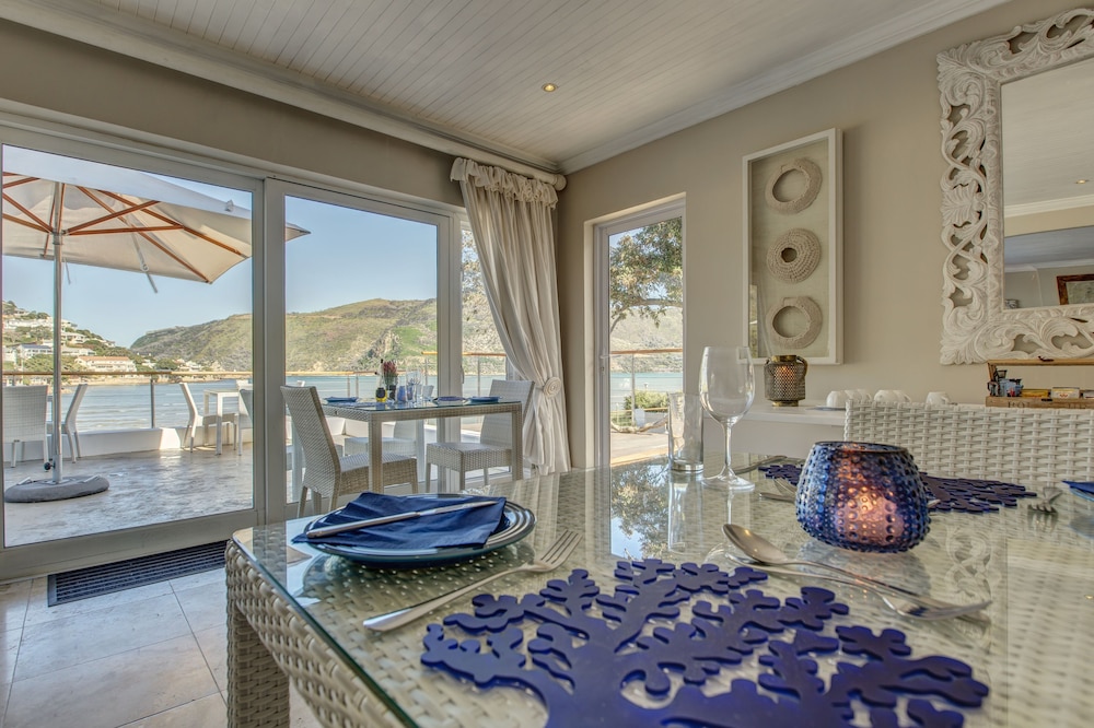 Amanzi Island Boutique Hotel 44/77
