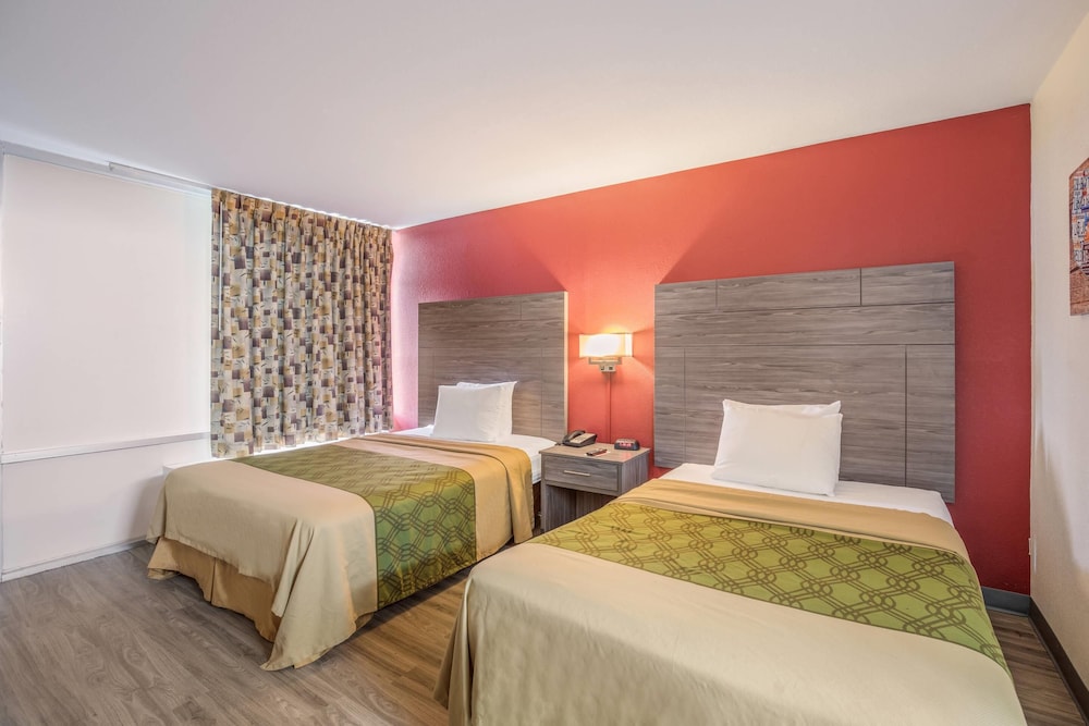 Econo Lodge Thomasville 16/64