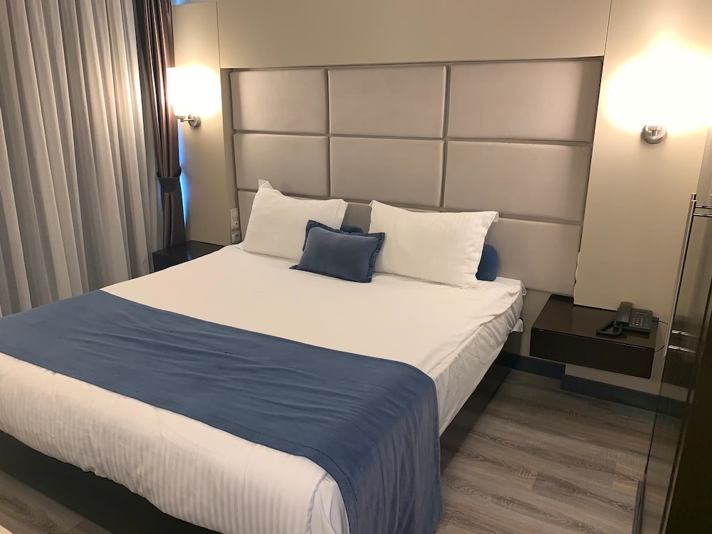 My Hotel 15/55